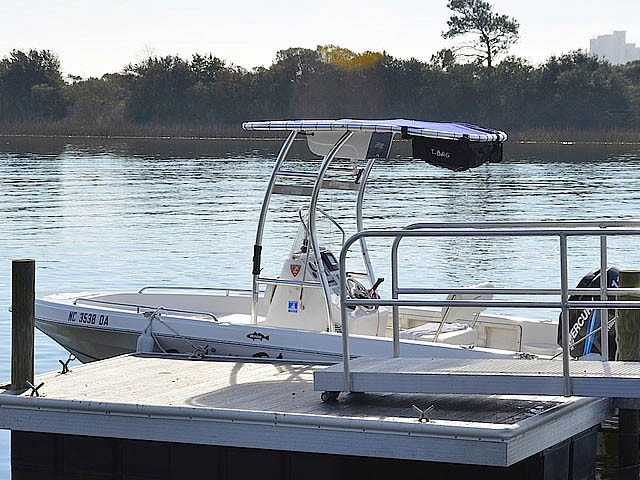 2005 Sea Fox 187 with SG300 Review | Stryker T-Tops