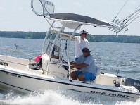 2003 Sea Hunt Triton 172 with SG300