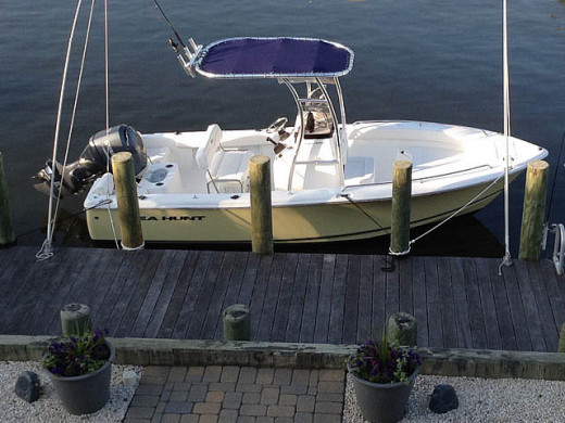 2014 Sea Hunt 202 with SG300