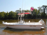 2004 Sea Pro 2100 with SG600