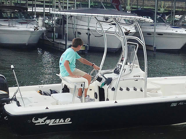 2007 Mako 2201 with SG600 Review | Stryker T-Tops 2007 Mako 2201 with SG600 Review | Stryker T-Tops
