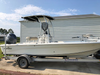 2015 Nautic Star 2110 with SG300