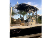 2020 Scout 195 Sport Fisher boat t-top