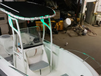 2000 Wellcraft Fisherman 216 boat t-top 