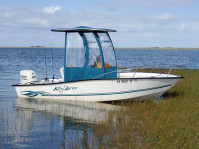 2000 Key Largo 175 with SG300 T-Top