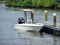 2010 Paramount 21 boat t-top
