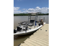 2017 Skeeter Bay Boat with T-Top and Accessories