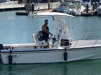1995 Boston Whaler 21’ Outrage with SG900 T-Top