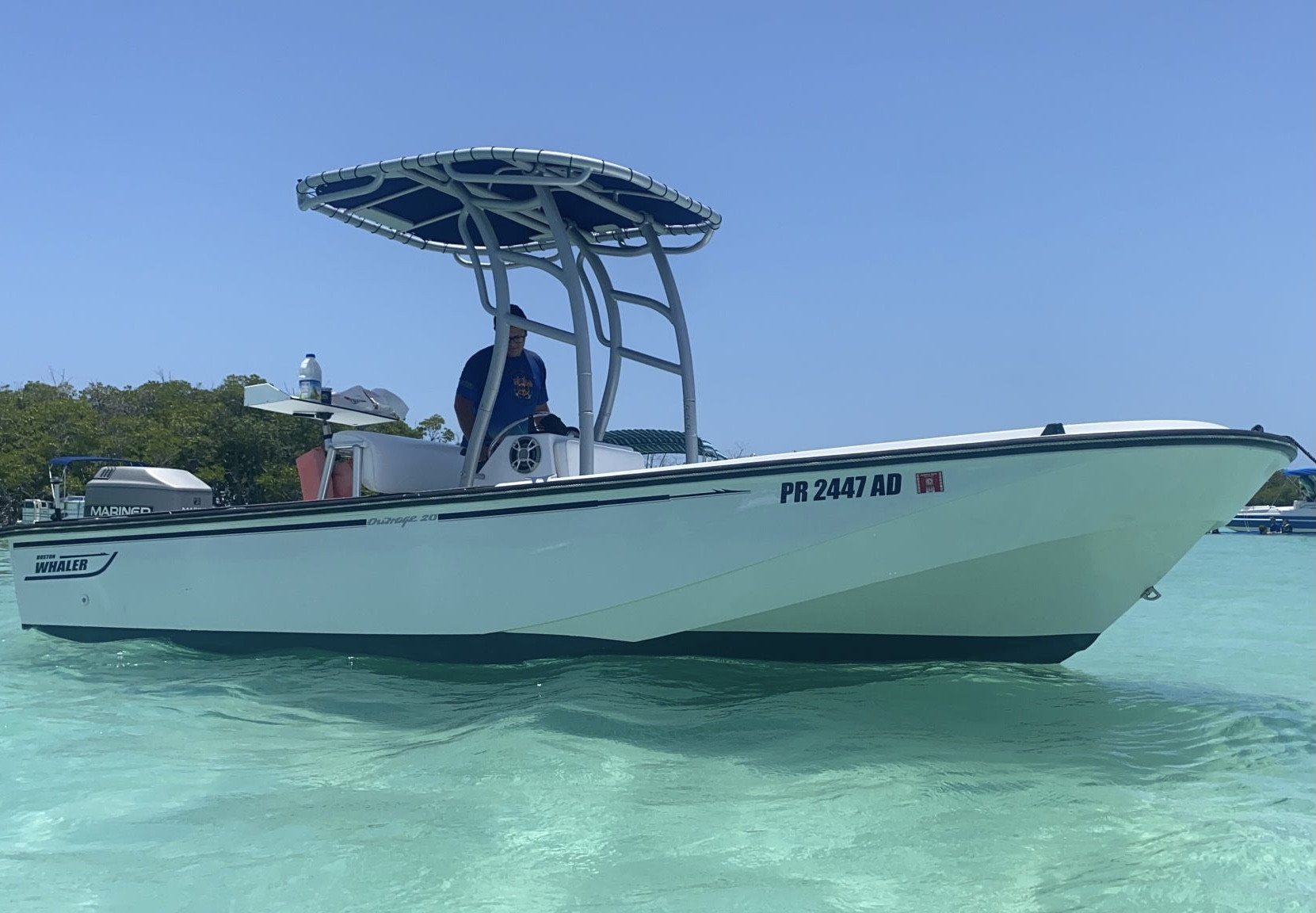 1981 Boston Whaler Outrage 20ft with SG900 TTop Review Stryker TTops