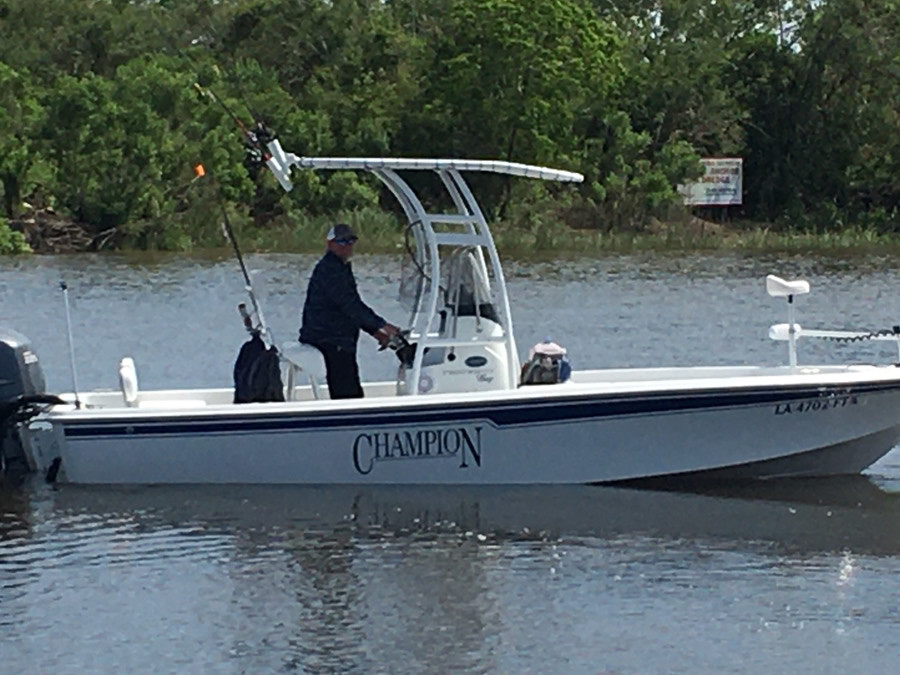 2008 Champion 220 Bay with SG300 TTop Review Stryker TTops