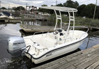 2000 18’ Boston Whaler Dauntless with SG300 T-Top