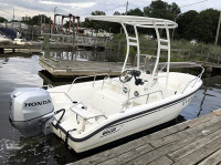 2000 18’ Boston Whaler Dauntless with SG300 T-Top