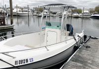 2000 Robalo 1820 with SG600 T-Top