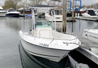 2000 Robalo 1820 boat ttop