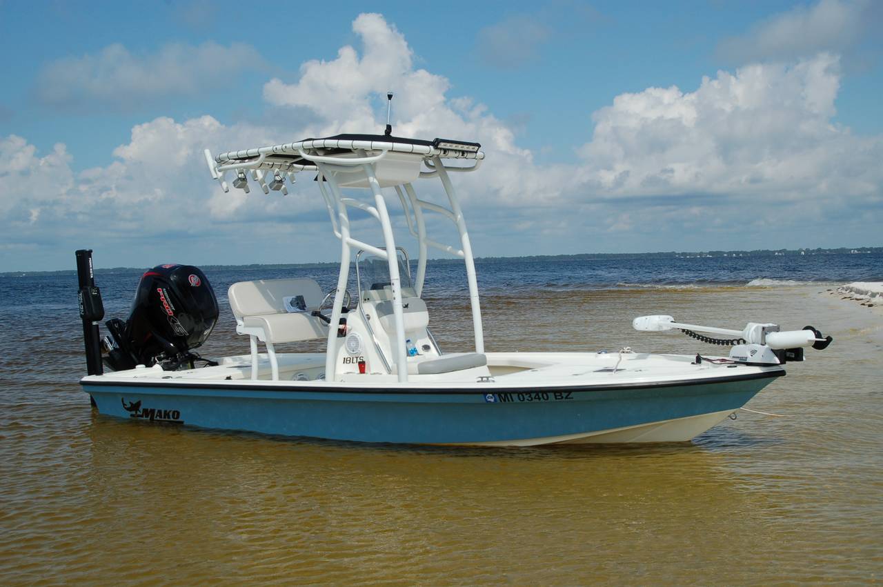 2000 Mako 18 LTS