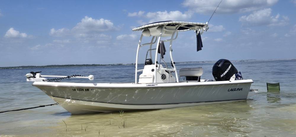 2007 Laguna B190 with a SG600 boat t-top, photo 2 of 7