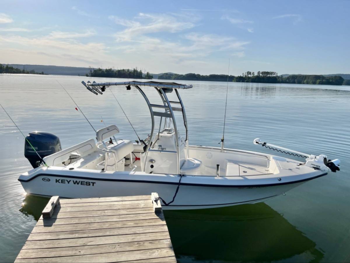 2014 Key West 189 FS with a SG300 boat t-top