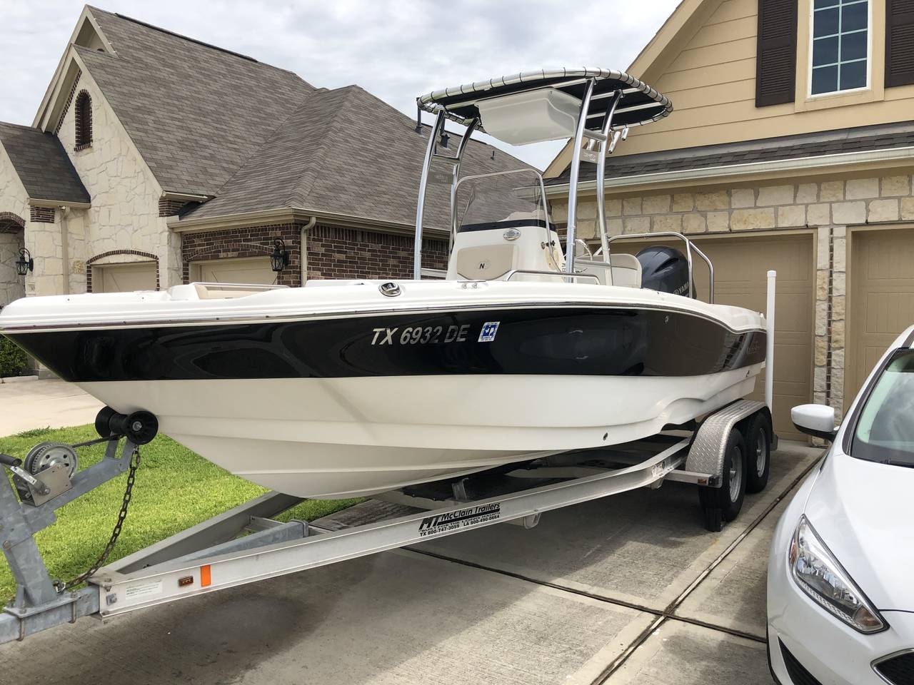 2016 NauticStar 211 Coastal with a SG300 boat t-top, photo 2 of 2