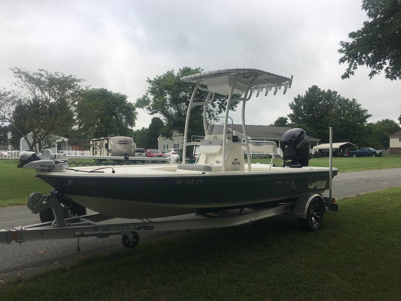 2020 Mako 18 LTS with a SG600 boat t-top, photo 3 of 3