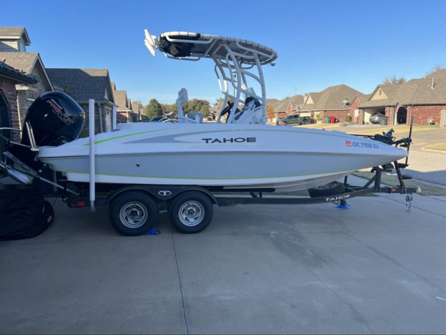 2024 Tahoe 2150 CC