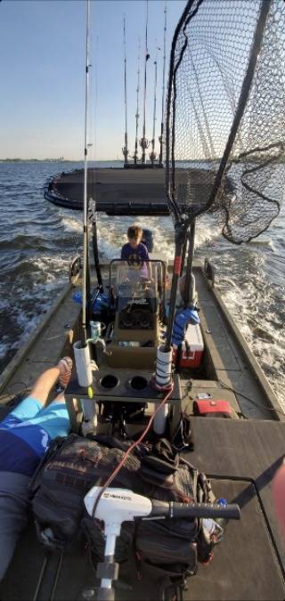 2023 Grizzly Tracker 1072 Sporteman with a SG300 boat t-top, photo 3 of 5
