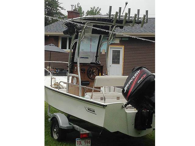 1979 Boston Whaler Montauk 17' with a SG600 boat t-top, photo 2 of 7