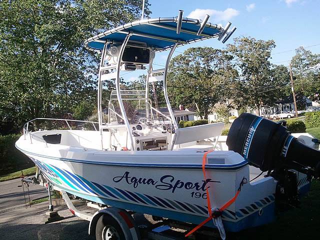 1982 Aquasport Osprey with a SG300 boat t-top, photo 1 of 3