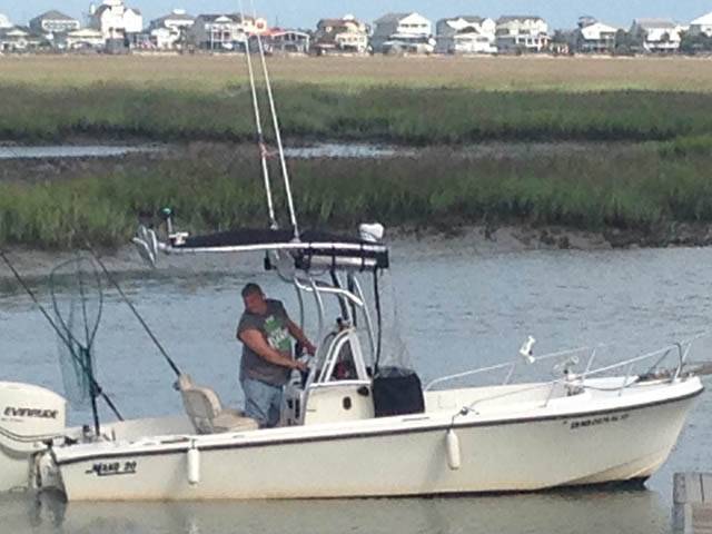 1982 Mako 20' with a SG600 boat t-top, photo 3 of 4