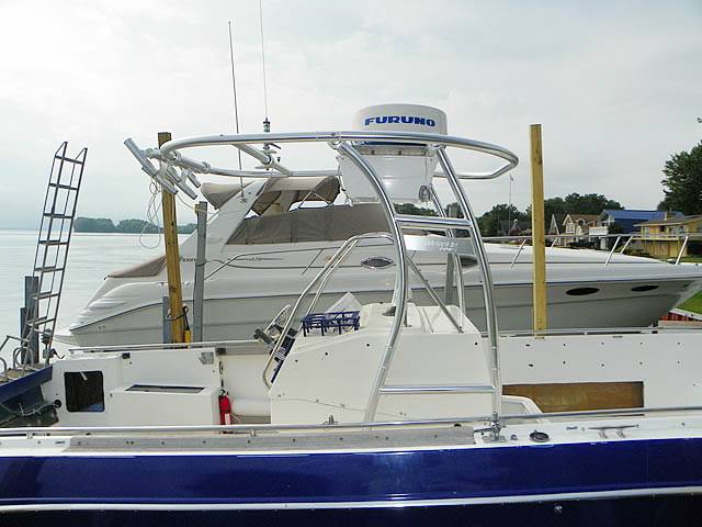 1984 Chris-Craft 331 Scoripon with a SG300 boat t-top, photo 1 of 4