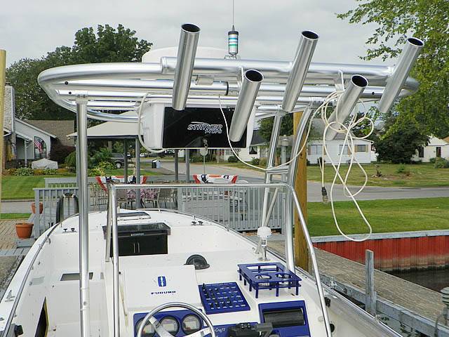 1984 Chris-Craft 331 Scoripon with a SG300 boat t-top, photo 2 of 4