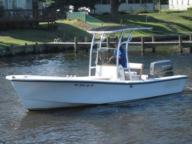 1984 Privateer 21' with a SG600 boat t-top, photo 1 of 2
