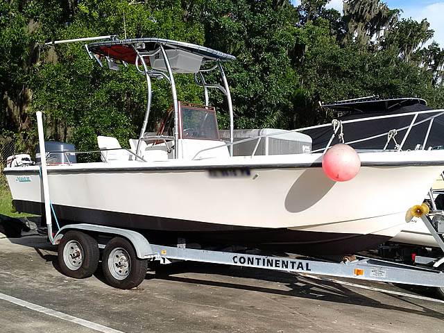 1986 Mako center consol with a SG600 boat t-top, photo 1 of 5