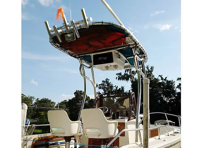 1986 Mako center consol with a SG600 boat t-top, photo 3 of 5