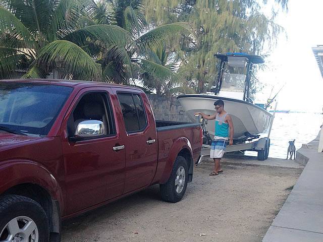 1988 Boston Whaler Outrage with a SG600 boat t-top, photo 3 of 6