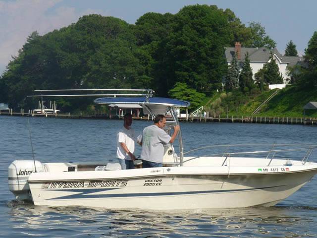 1990 Hydra-Sports Vector 2000CC with a SG300 boat t-top, photo 1 of 3