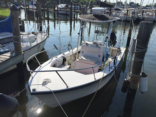 1991 C-Hawk with a SG600 boat t-top, photo 1 of 2
