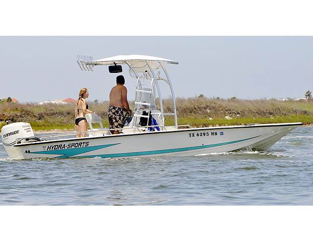 1996 Hydra-Sports Hydraskiff with a SG600 boat t-top, photo 3 of 8
