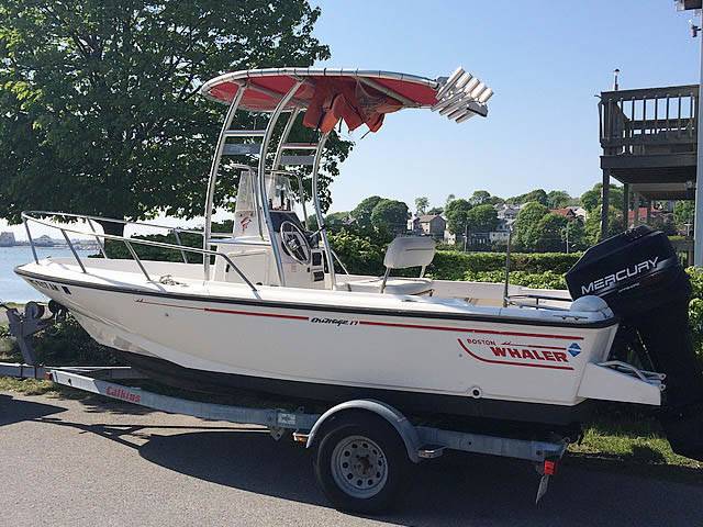 1998 Boston Whaler Outrage 17' with a SG300 boat t-top, photo 1 of 4