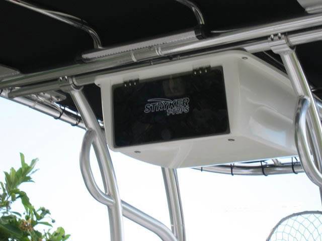 1998 Boston Whaler Outrage 17' with a SG600 boat t-top, photo 3 of 3