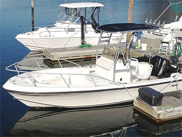 1998 Mako Center Console 191 with a SG300 boat t-top