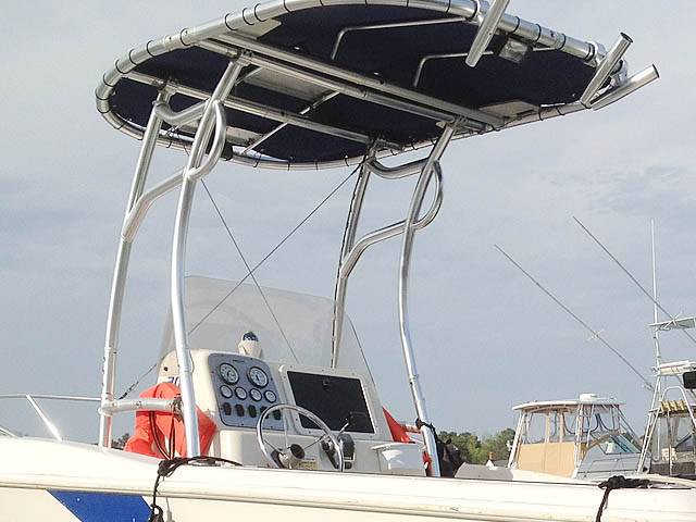 1998 Pro-Line Console 200 with a SG300 boat t-top, photo 2 of 14
