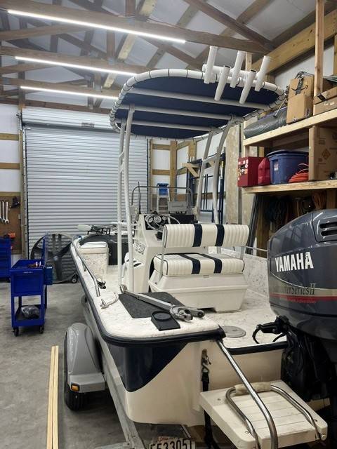 1999 Blazer Bay 2170 with a SG300 boat t-top, photo 1 of 6