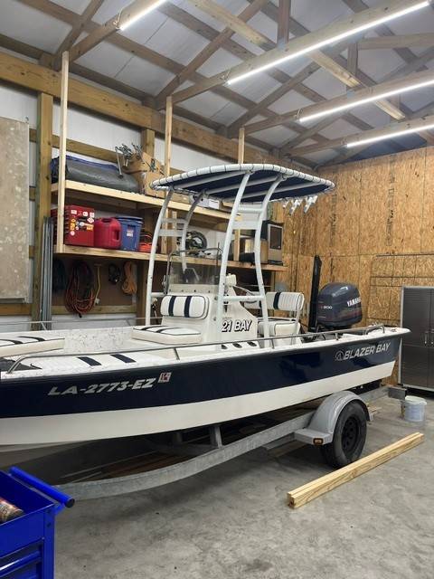 1999 Blazer Bay 2170 with a SG300 boat t-top, photo 2 of 6