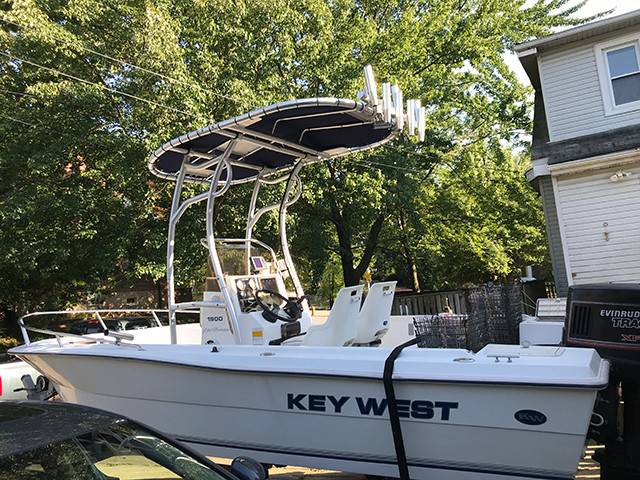1999 Key West 1900cc with a SG600 boat t-top, photo 1 of 3