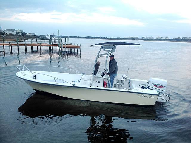 2000 Offshore 19' with a SG600 boat t-top, photo 1 of 5