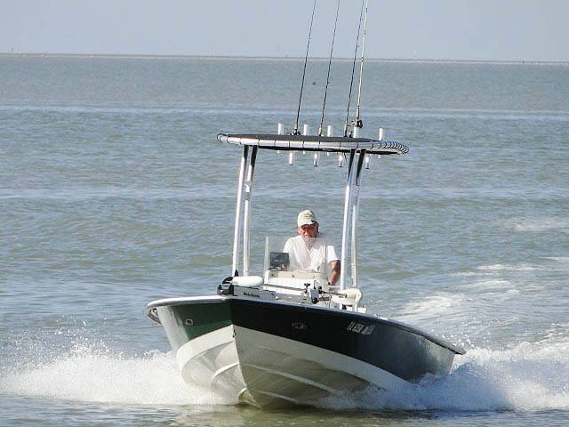 2000 Pathfinder 1806 with a SG300 boat t-top, photo 1 of 6