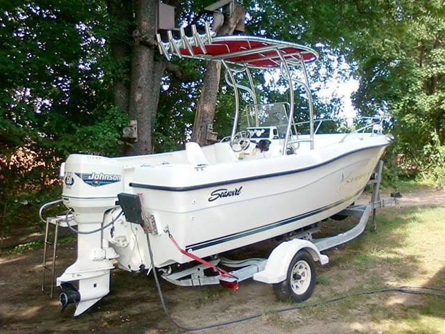 2000 Sea Swirl Stiper with a SG600 boat t-top, photo 2 of 2
