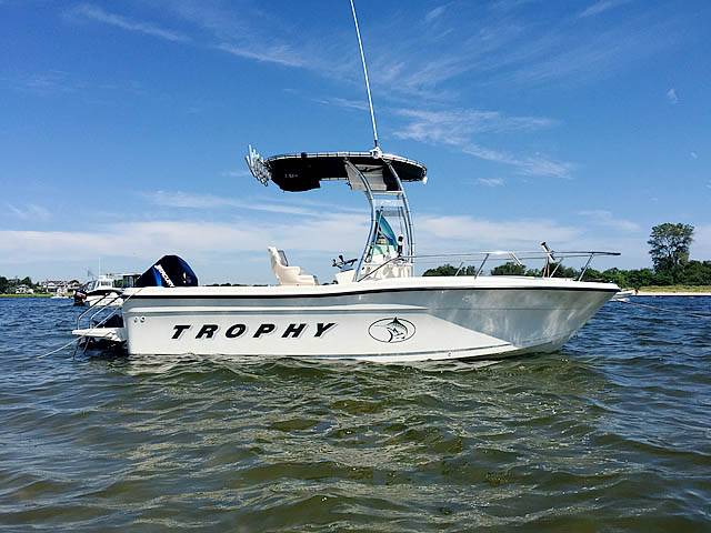 2000 Trophy 1903 with a SG300 boat t-top, photo 2 of 5