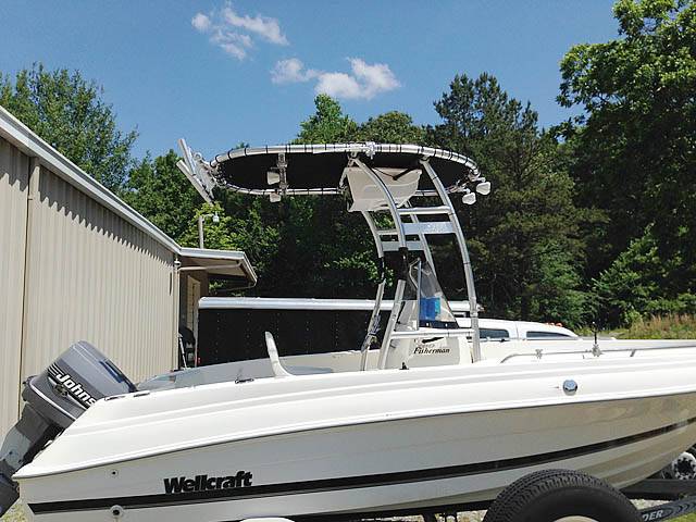 2000 Wellcraft 180 Fisherman with a SG300 boat t-top, photo 1 of 6