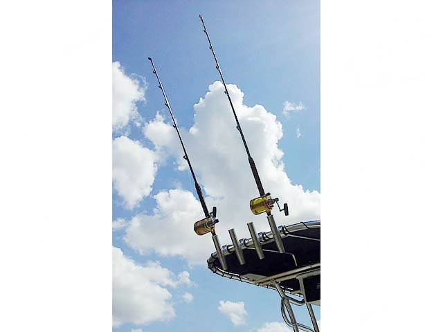 2001 Bay Stealth 22' with a SG600 boat t-top, photo 2 of 2
